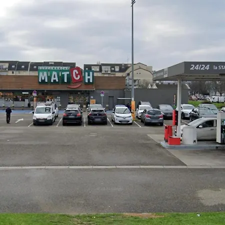 Cosy On Strasbourg Tramway Line And Canal - Confortable Sur Ligne Tram Strasbourg Et Canal * ビシュハイム