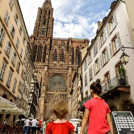 Cosy On Strasbourg Tramway Line And Canal - Confortable Sur Ligne Tram Strasbourg Et Canal *