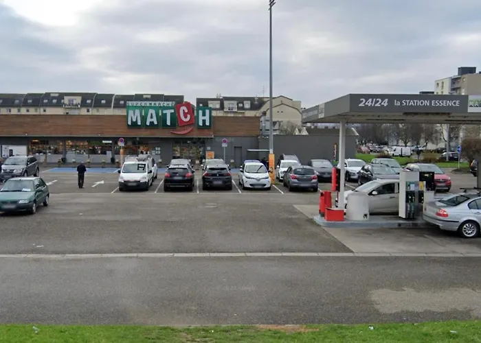 Cosy On Strasbourg Tramway Line And Canal - Confortable Sur Ligne Tram Strasbourg Et Canal * Bischheim