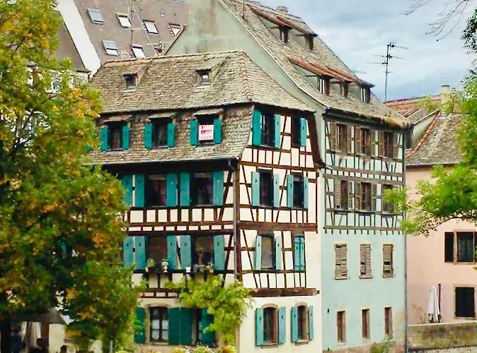 Cosy On Strasbourg Tramway Line And Canal - Confortable Sur Ligne Tram Strasbourg Et Canal *