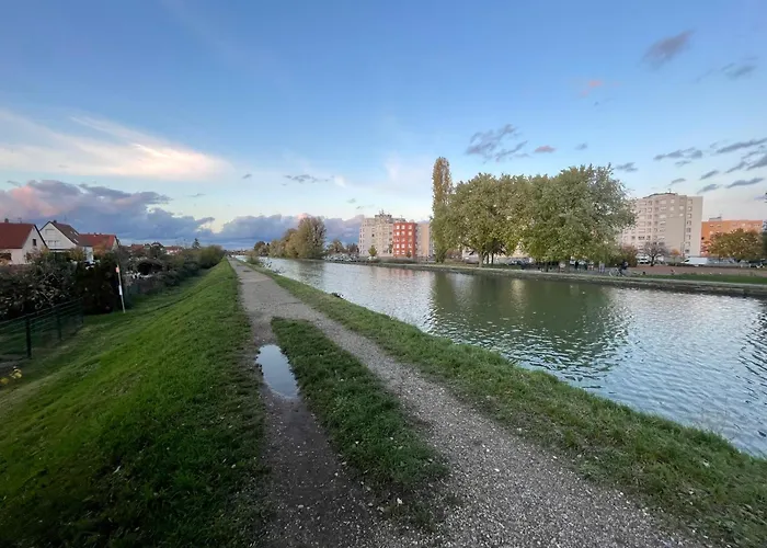 Cosy On Strasbourg Tramway Line And Canal - Confortable Sur Ligne Tram Strasbourg Et Canal Apartment Bischheim